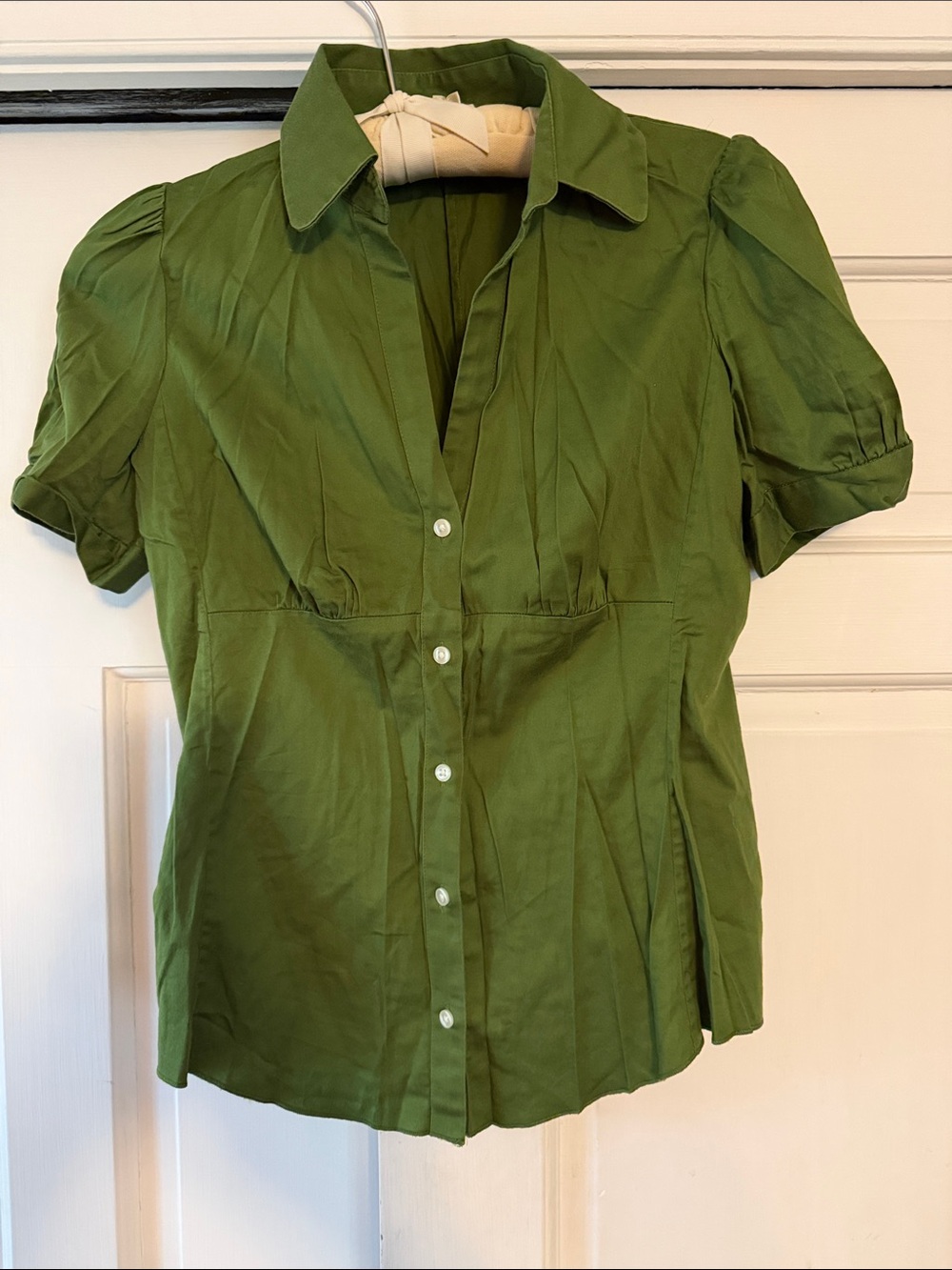 Banana Republic Short-Sleeve Button Front Blouse in green